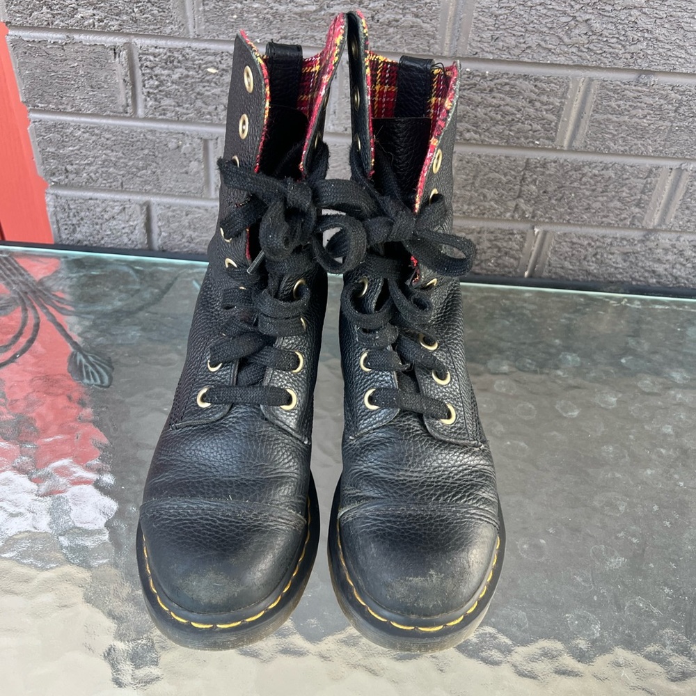 Dr. Martens Aimilita Combat Black Leather Boots with Plaid Lining Sz US 9W